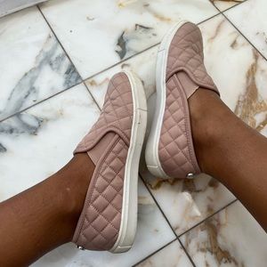 Steve Madden Pink Flats